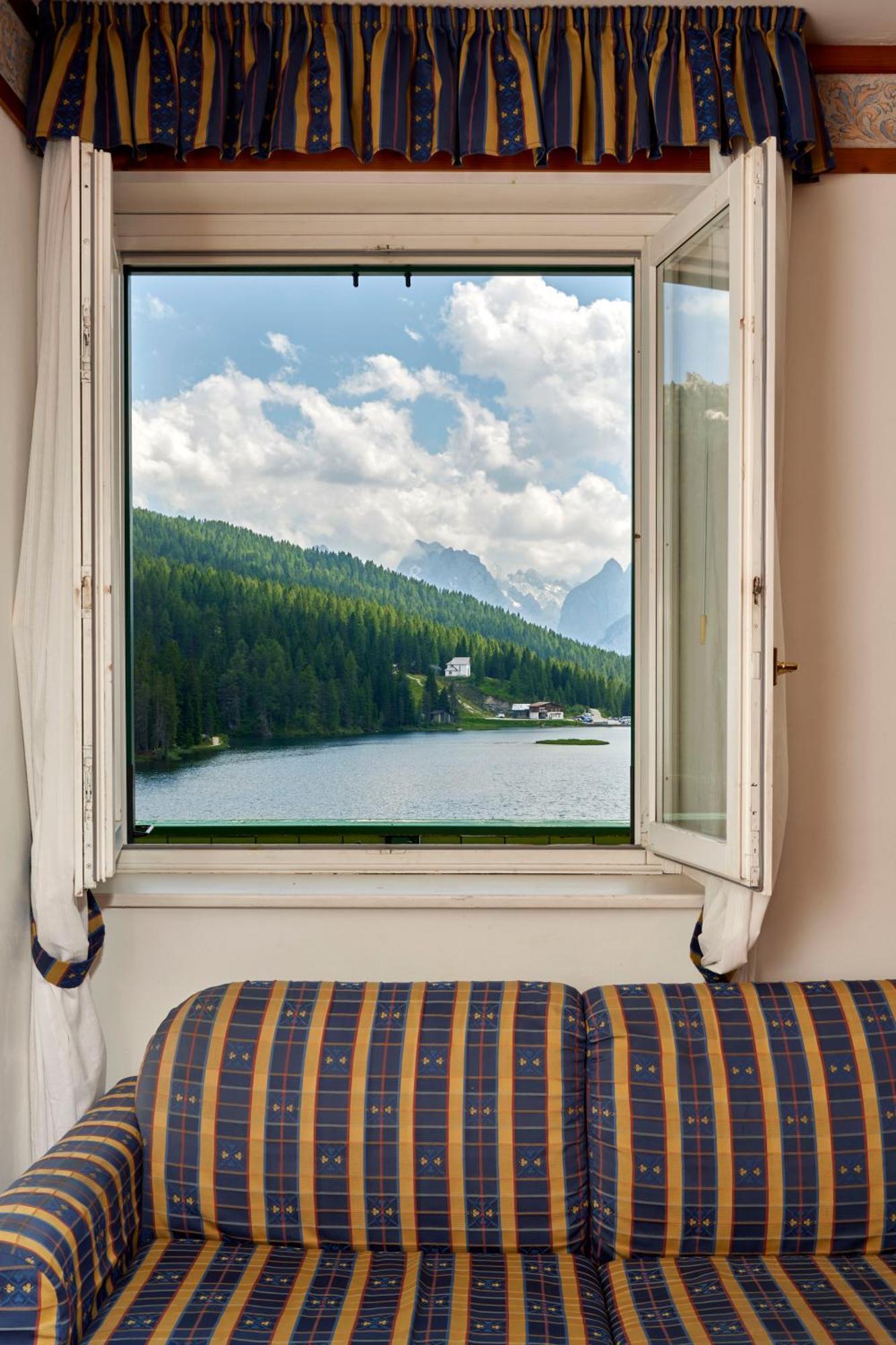 Grand Hotel Misurina Bilik gambar