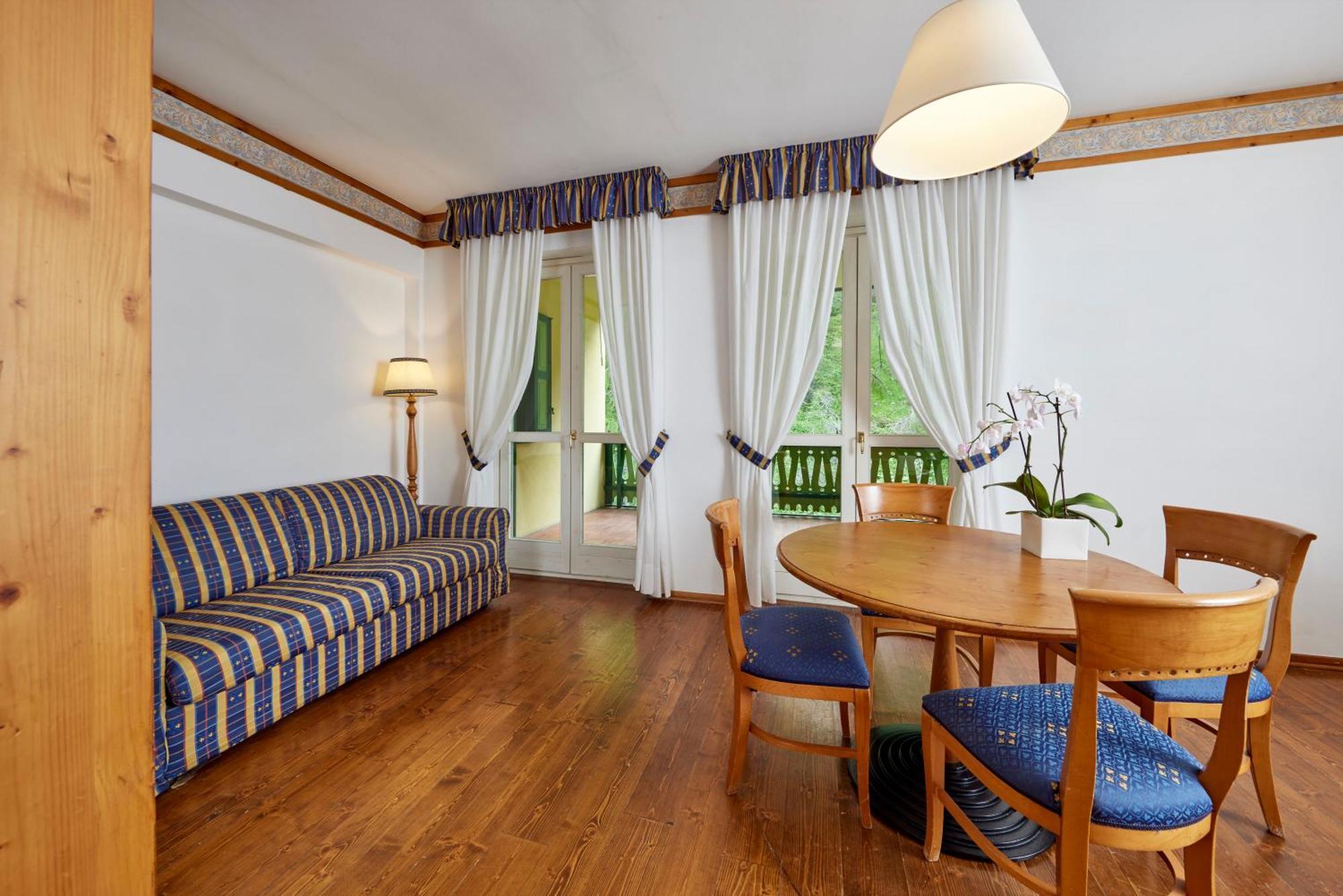 Grand Hotel Misurina Bilik gambar
