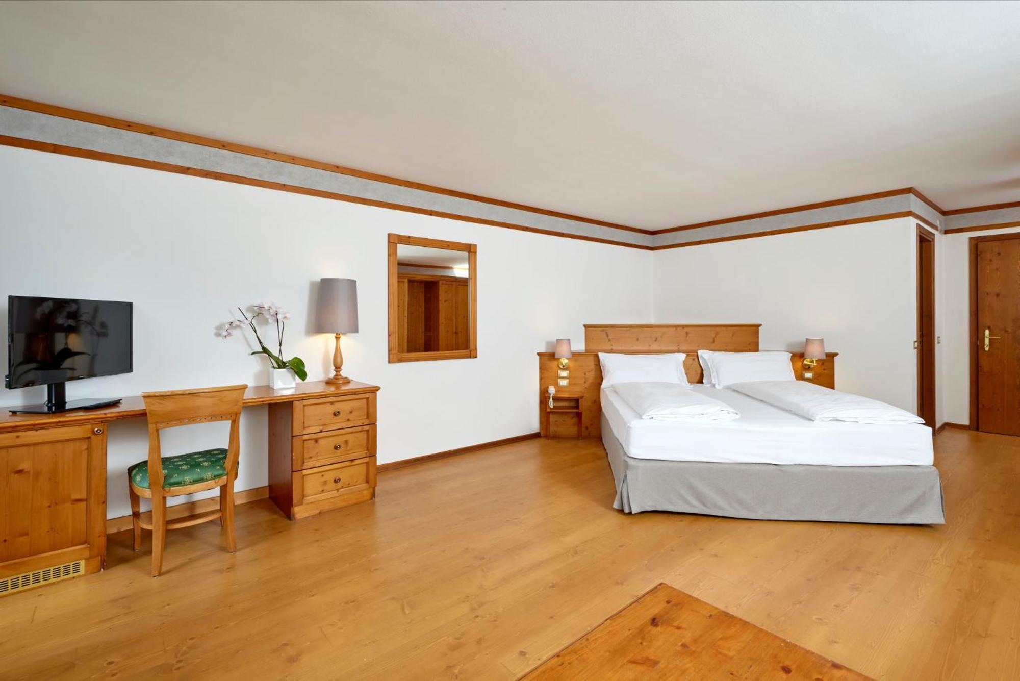 Grand Hotel Misurina Bilik gambar