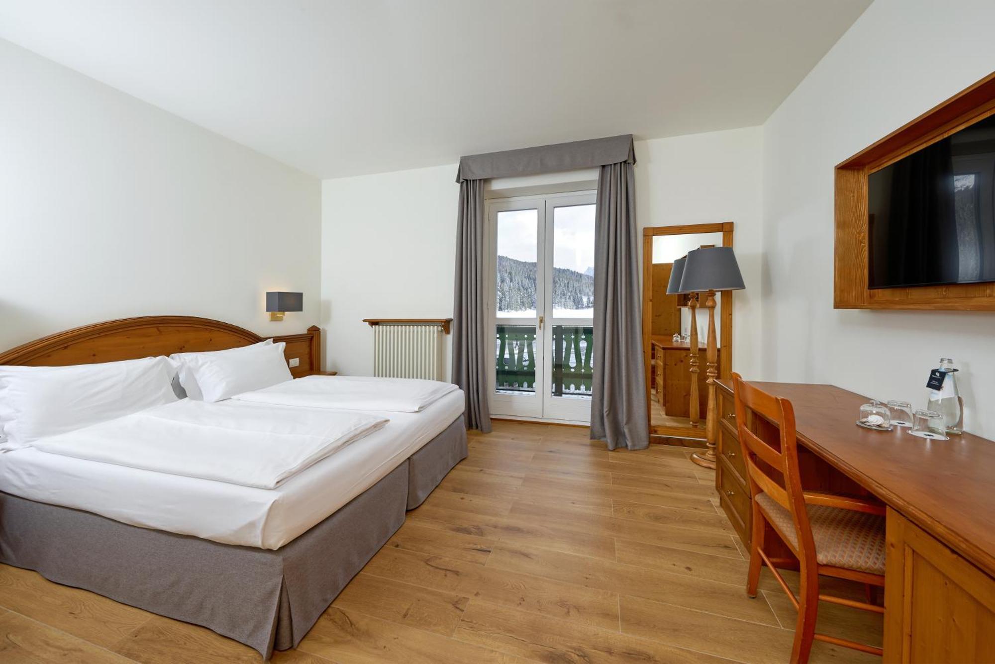 Grand Hotel Misurina Bilik gambar