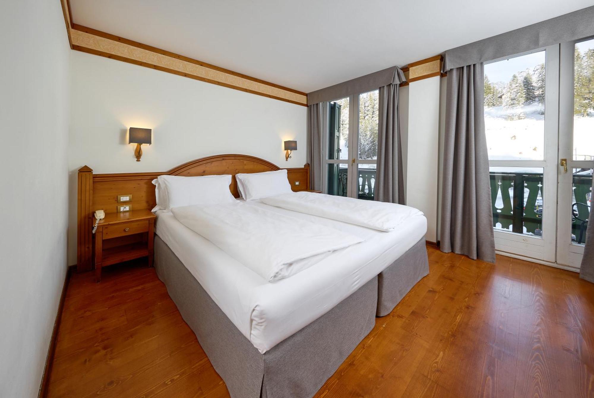 Grand Hotel Misurina Bilik gambar