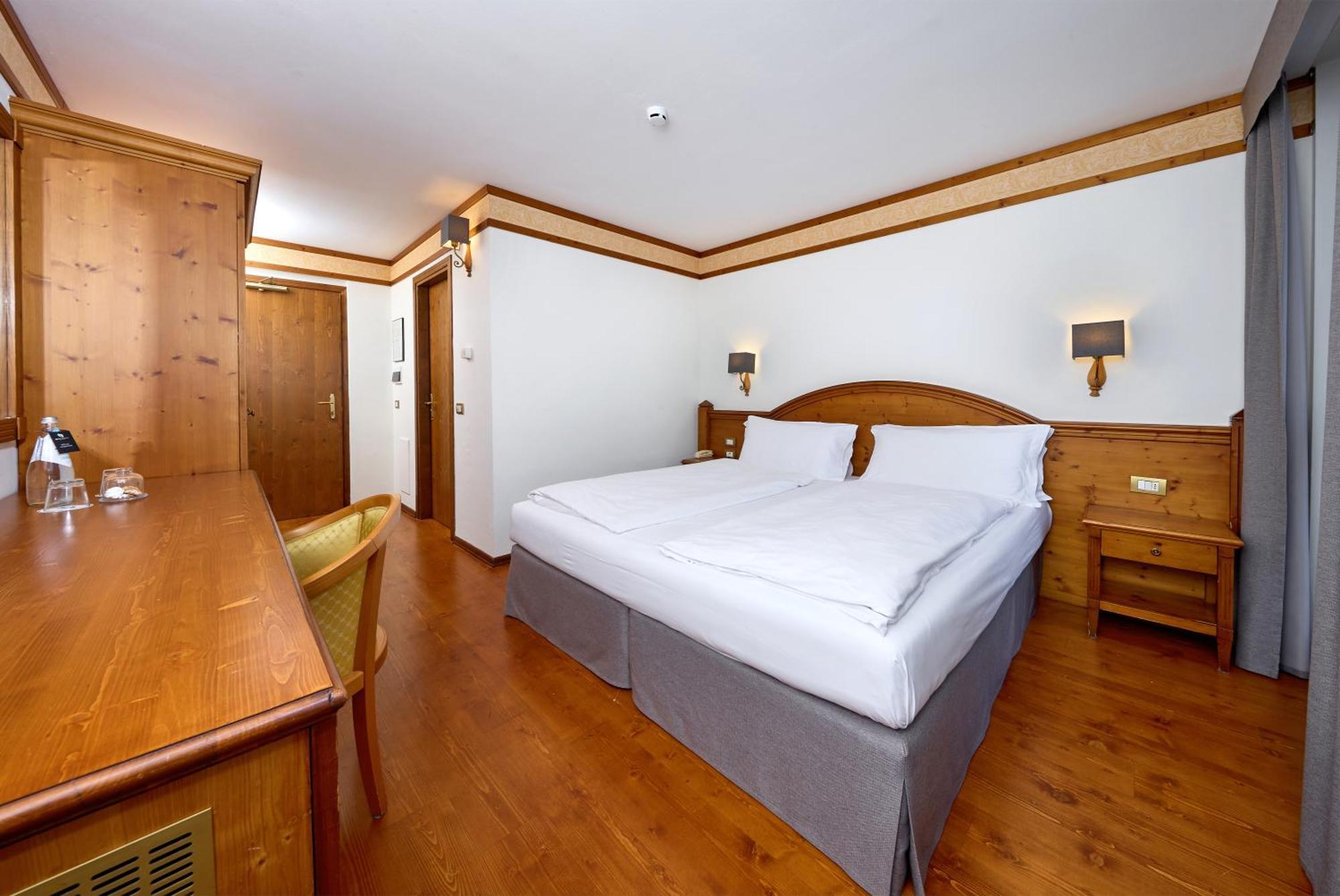 Grand Hotel Misurina Bilik gambar