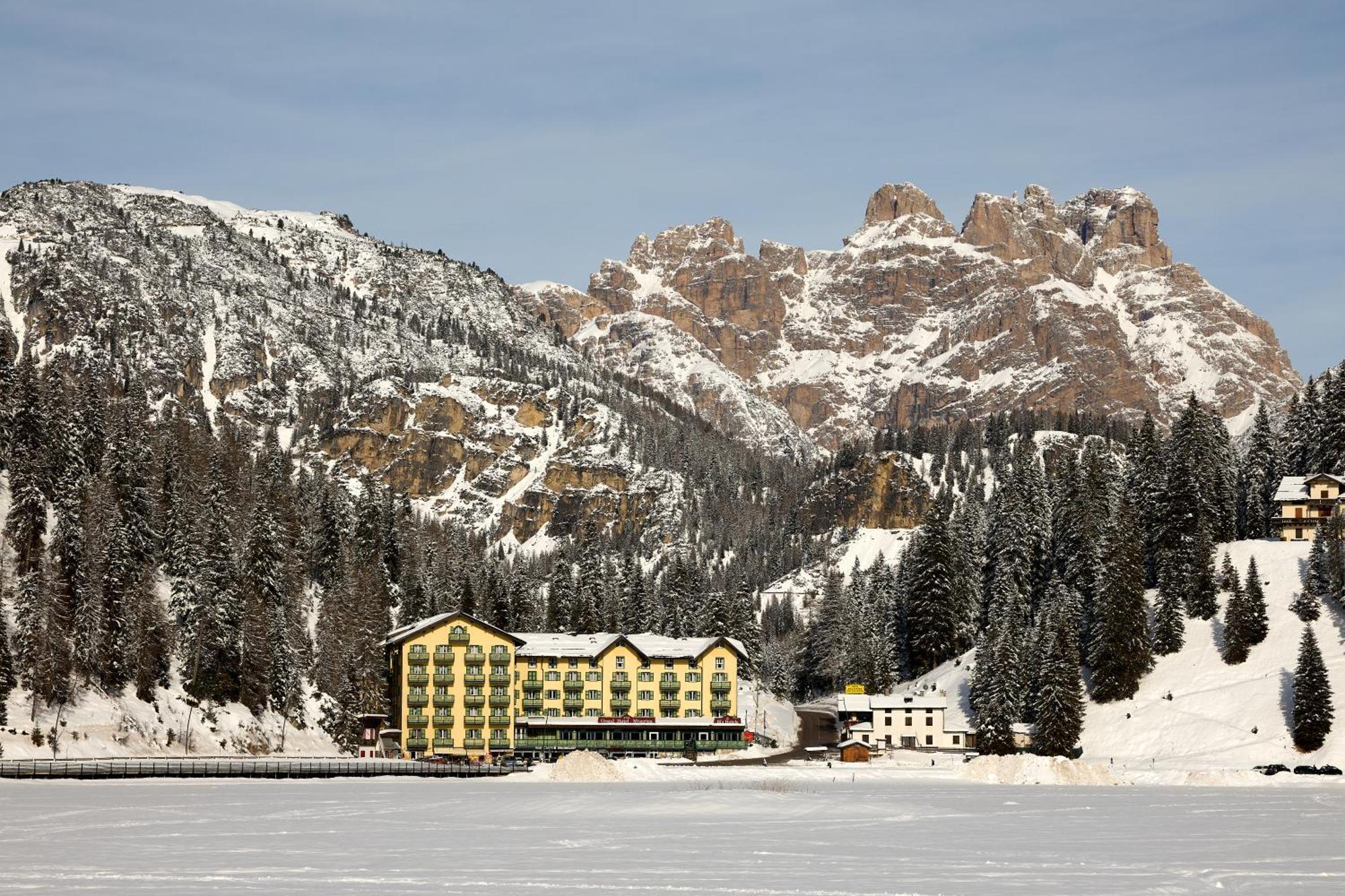 Grand Hotel Misurina Luaran gambar