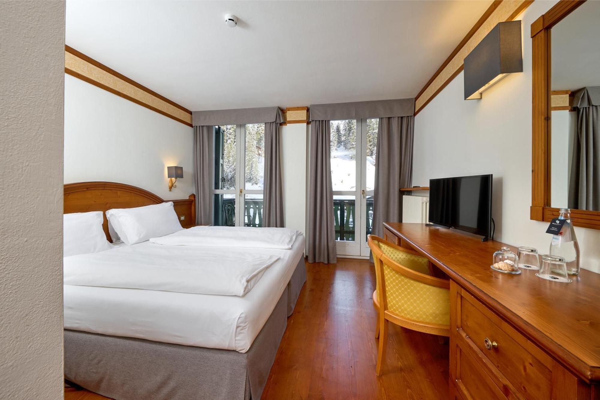 Grand Hotel Misurina Bilik gambar